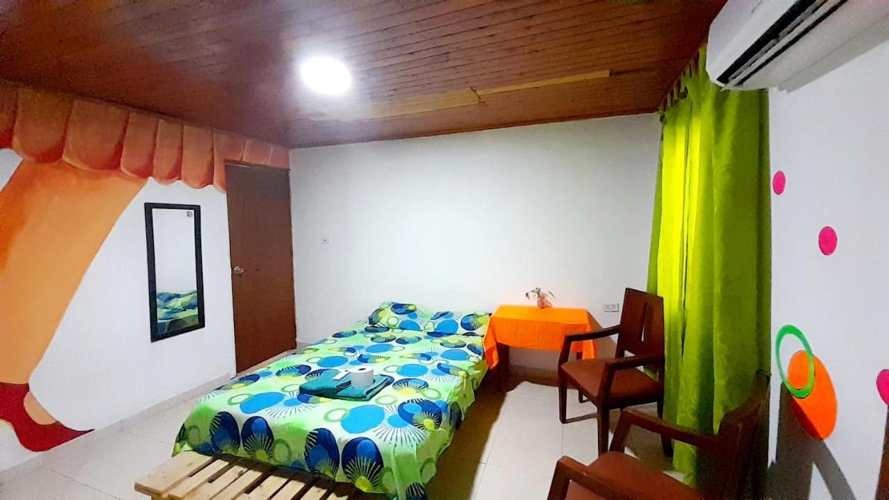 Habitación en casa particular Nahimara Champeta *